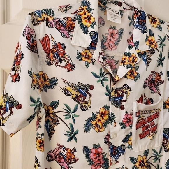 Marvel Avengers What If Men’s XS Hawaiian Shirt Spider-Man - Picture 4 of 7